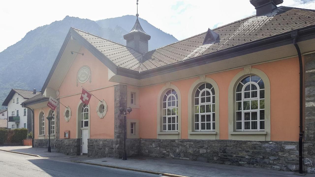Hotel Les Berges Chippis Exterior foto