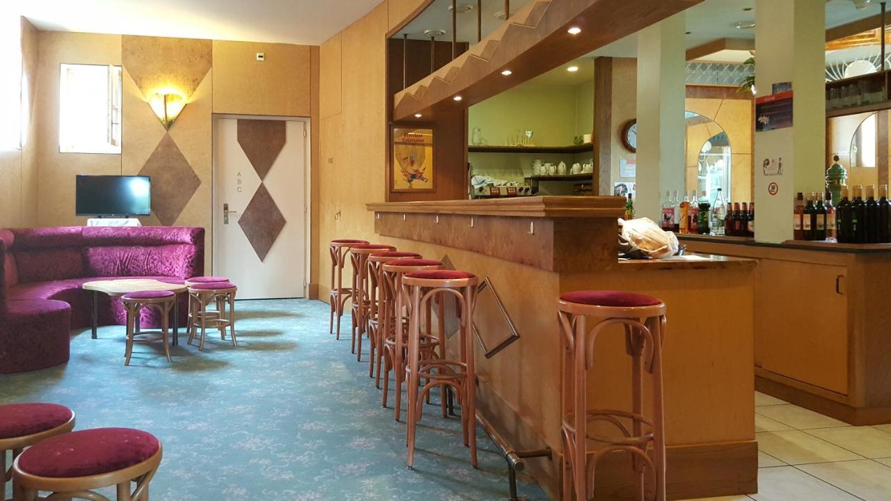 Hotel Les Berges Chippis Exterior foto