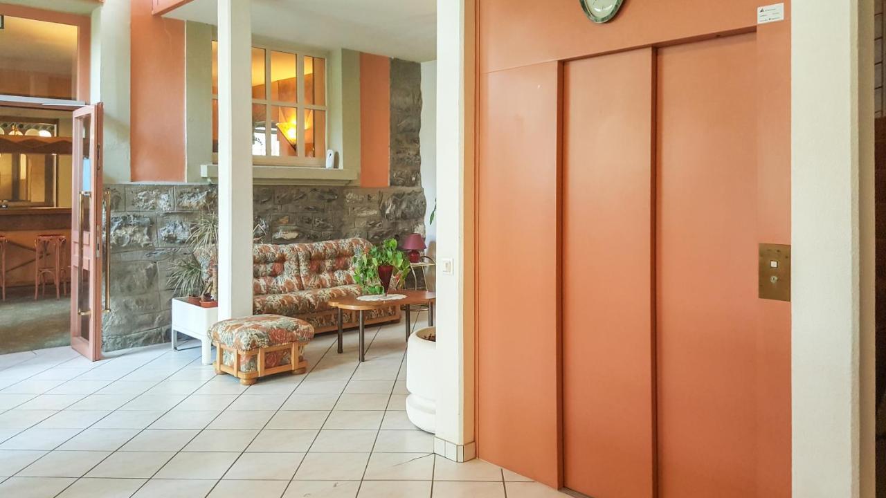 Hotel Les Berges Chippis Exterior foto
